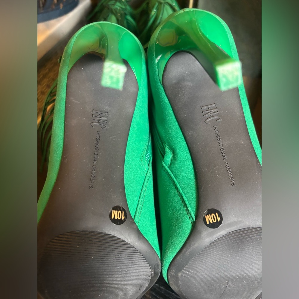 SOLD!!! NWOT - Green dressy rhinestone Fringe boots - Picture 5 of 6